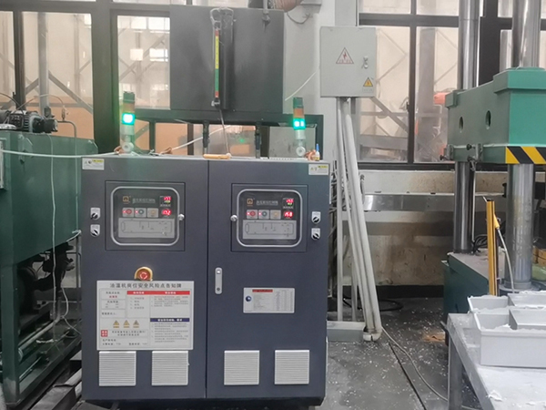 SMC電表箱成型熱壓機(jī)加熱模溫機(jī)——應(yīng)用案例